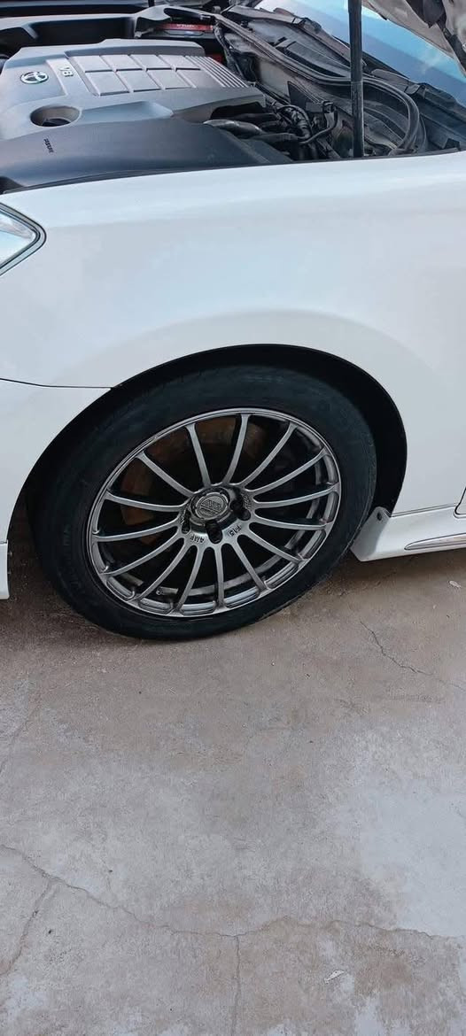 لبيع ماجستا أدوات 2012 أصل
كفالة عامة  عدة كص وحدة باقي كفالة  صبغ وضربة ومعجون
مكينة 8V 4.6
فول واحد على واحد
المواصفات
5 دكم
فتحة سقف ، رادار
شاشة اعطال
داخل جلد أسود ملكي ، 4 كشنات كهرباء
كشنات تدفئة تبريد
تبريد 3 قطع وثلاجة
3 بردات خلفية
شمعات انارة داخلية
لايت عالي وناصي وسكن وبلاجكتور كله زنون
جوبلسات 4 شغالة
مري شفط وترحيب واشارة
ابواب 4 شفط وجنطة شفط ، بصمه رصاصي
كاميرا دوارة ، ويل كب رياضي
وبعد بيها هواي مواصفات
حدادية جديدة وباتري جديد
السعر 63 وبيها مجال متومة وجاهزة شراي راسلني خاص


**إذا كنت صاحب هذا الإعلان وتريد حذفه لأي سبب، رجاءا أرسل رسالة إلى الدعم الفني**