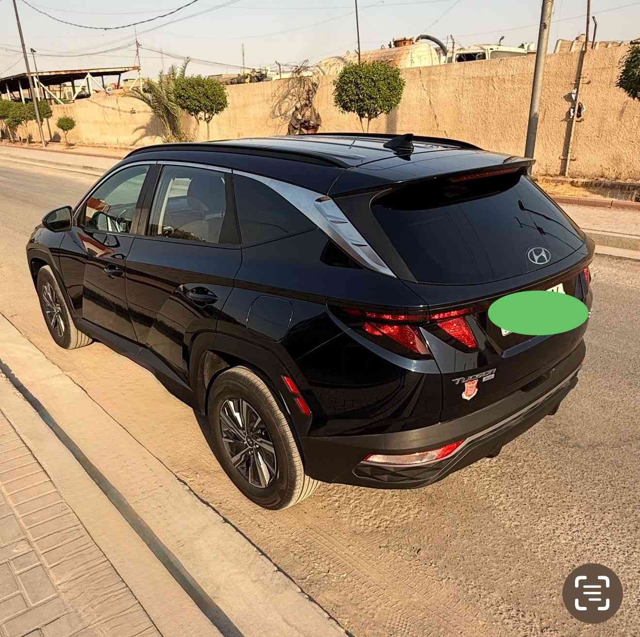 سلام عليكم
هونداي توسان هايبرد  موديل 2024 
حادث بسيط بسعر 197$$ 
ماشي شي قليل بدون ارباك رقم بغداد
مكاني بغداد
تليفون  ***********
