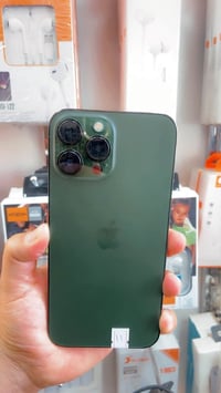 ايفون 13 برو ماكس • 256 • بطاريه 92