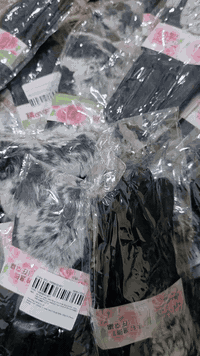 كفوف جلد نوعية ممتازة متوفر جملة باقي 350 زوج جمله فقط فقط المفرد داينباع ب5 يمي جمله كل قطعتين ب5 الف 

*********** متوفر واتساب وبخدمتكم
