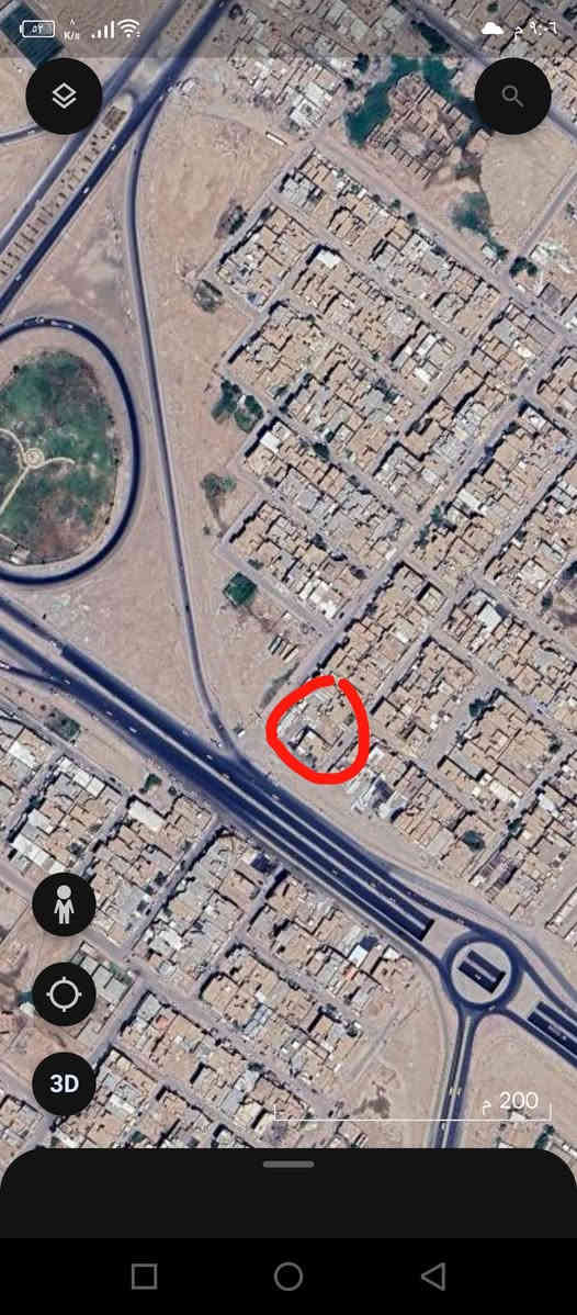 قطعة ارض للبيع حي الغدير قرب النفق بصف الركن الشارع العام مال نفق المساحة 300 متر مثل ما موضح بالصور الدائرة الحمرة للاستفسار اتصل ***********
