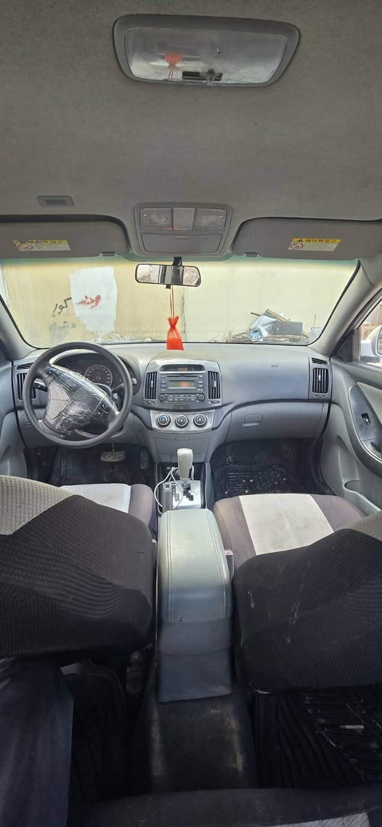 هۆندای ئاڤانتی بۆ فرۆشتن
بڕاوە 
مۆدیل2010
سوکان ڤۆلیوم و تەبرید 
خایس و ڕزیوی نیە 
پێش و پشتی کەپسه
ته نها سه ر ده بليكى گوراوه
ئەی بی ئێس و برێکی بەستراوە
سەیارەکە تابڵێی توندو تۆڵە
گێڕو مەکینەی بەشەرت
مەکینە بچوکی دکشن بەرز
هەیکەلی زۆر جوانەو لوسە 
رونو فلته ر تازه گوراوه 
سەقفی بێ شوختو چاڵو بێ بۆیاغ 
بەکورتی و پوختی ماڵی دۆستە *********** واتساب سعرى 44 معامه له...
