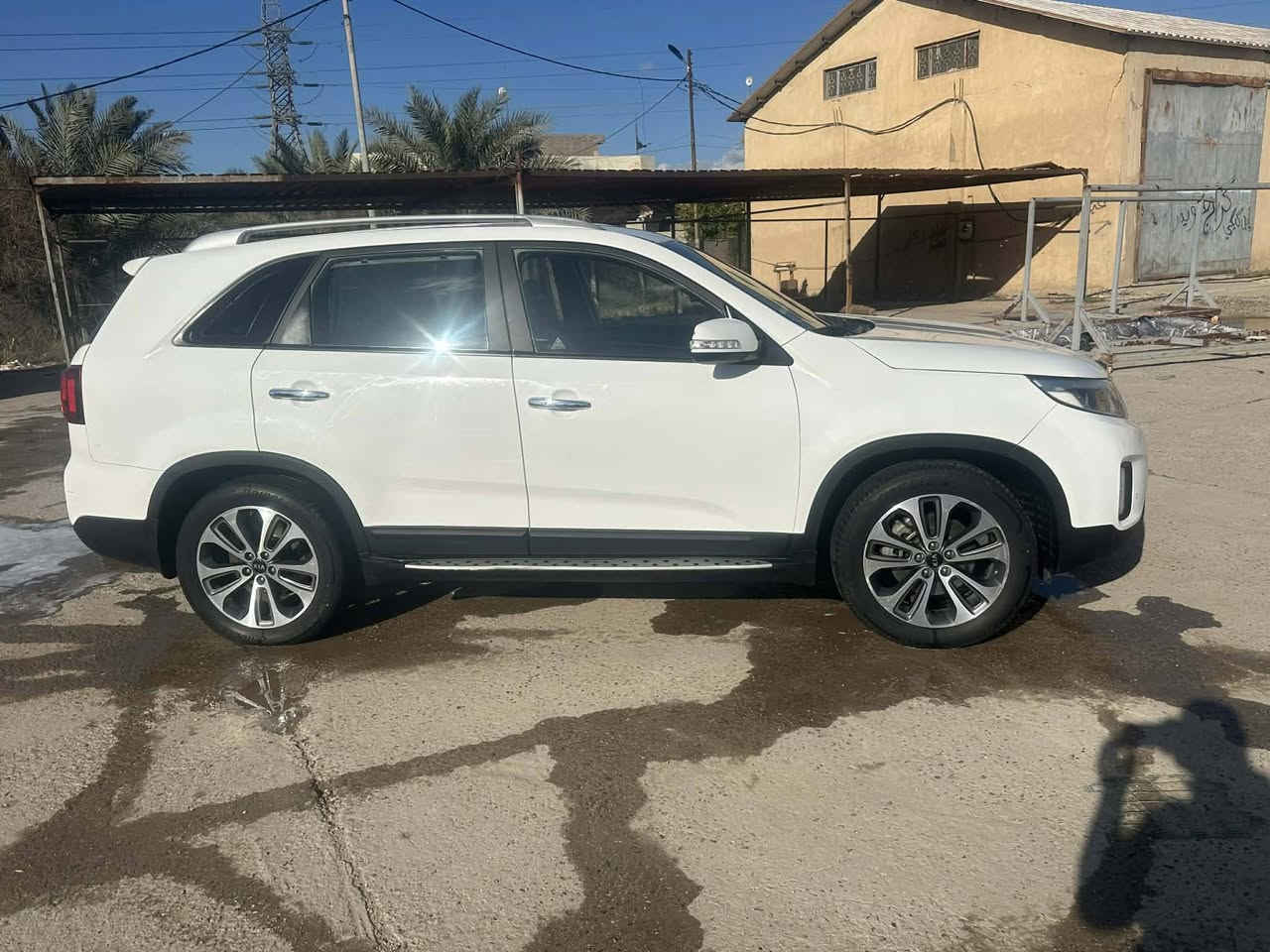 سلام عليكم عندي سورنتو مديل ٢٠١٤مكينه ٢٤٠٠يعني ٤سلندر مواصفات بصمه ٧راكب ٣قطع تبريد  ماشيه ١٦٠ مكفوله من صبغ بيه بارد بسيط مخلي نقاط عليه رقم اربيل سنويه جديده للبيع او امراوس سعر ١٧٠مع المجال مكاني كربلاء طويريج وهاذ رقمي *********** ***********
