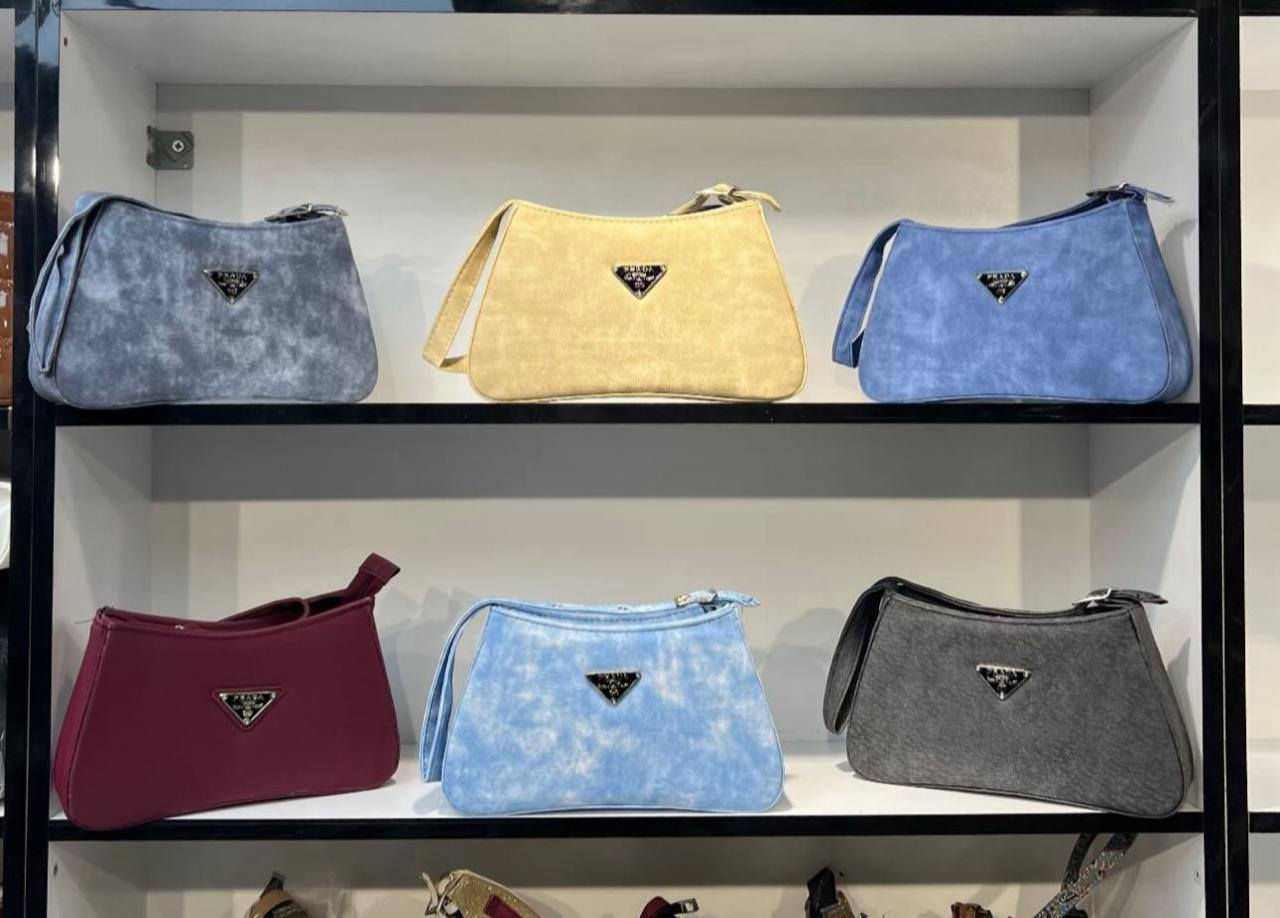 حقائب نسائية كوالتي عالي موديلات تجنن والأسعار مناسبه السعر القطعة 5الاف التواصل معنا ع واتساب ***********
متوفر توصيل الجميع محافظات العراق بس 5الاف
