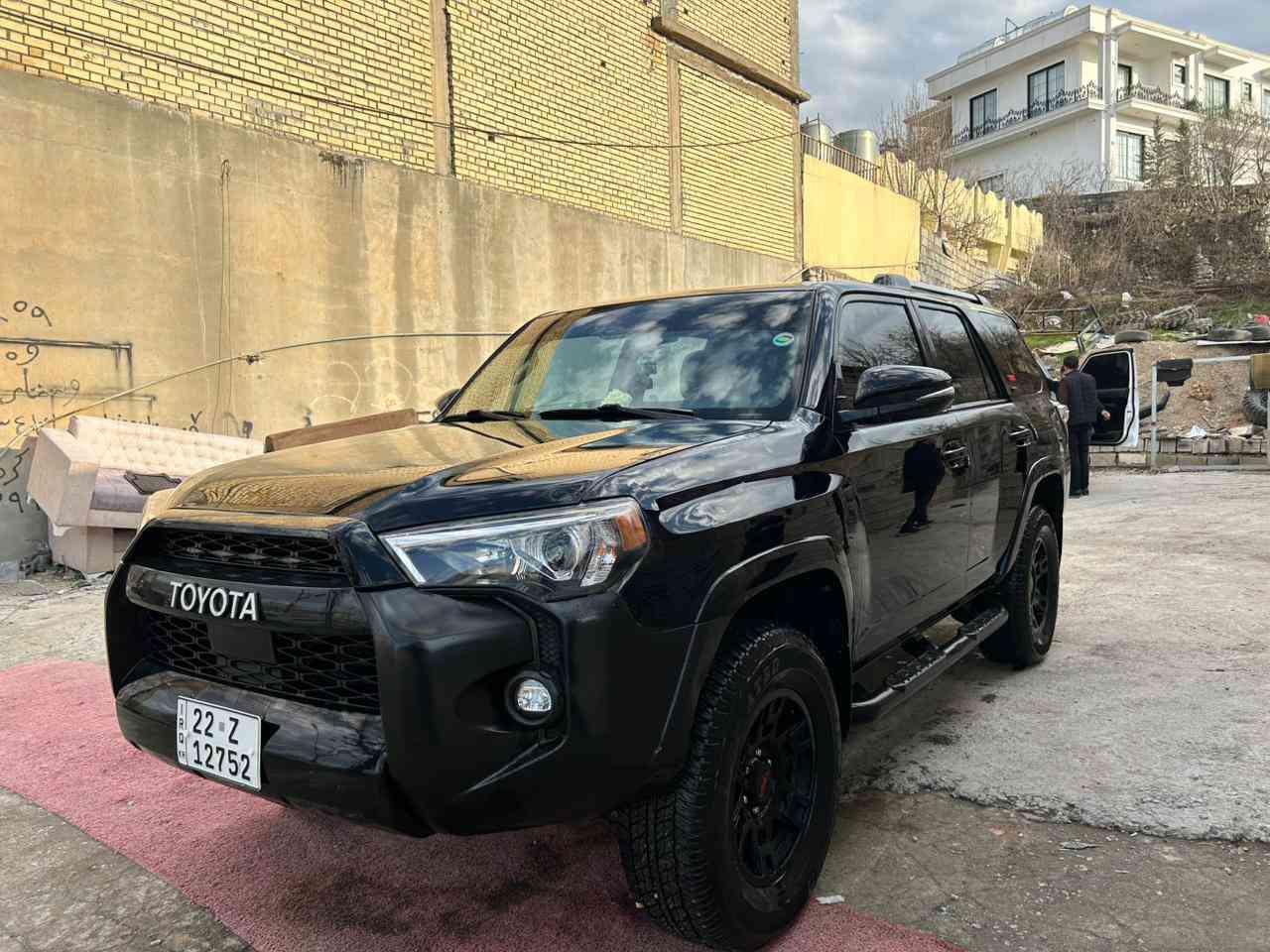 السلام عليكم
موديل 2023
TOYOTA  4RUNNER SR5 Preniuim✍️
~ تويوتا فور رنر
~ وارد أمريكا
~ محرك 6 سلندر  / V6
~ فئة SR5 Prenium
~سيارة جملغ و باب مبدل بلادي بدون صبغ
~ ايرباك سترن و برده رجعت بيلادي
~موصفات 1/1
~ بصمة
~ فتحة ( سيلايت )
~ فور ويل ( 4*4 )
~ شاشة كبير  كاميرة دوار
~ ستيرن هيترة
~ كاميرة خلفية
~ داخلية اصفر
~ رادار أمامي و جانبية
~ كشن أمامي كهربائية
~ كشن جلد هيتر
~ لايتات عدسة زينونة
~تحديد سرعة
~ ويلات TRD بلادي
~ حجم تايرات 17
~ سبعة راكب ( ثلاث مقاعد)
~ ماشي 34 الف ميل
~سيارة مرقم اربيل جاهز تحويل نفص يوم
~ رقم شانسي موجود للمنشور
~ سعر  ( 295 )💰ورقة دولار بيها مجال 🤏
~ مكان عقرة
رقم تلفون و واتساب ☎️
***********
