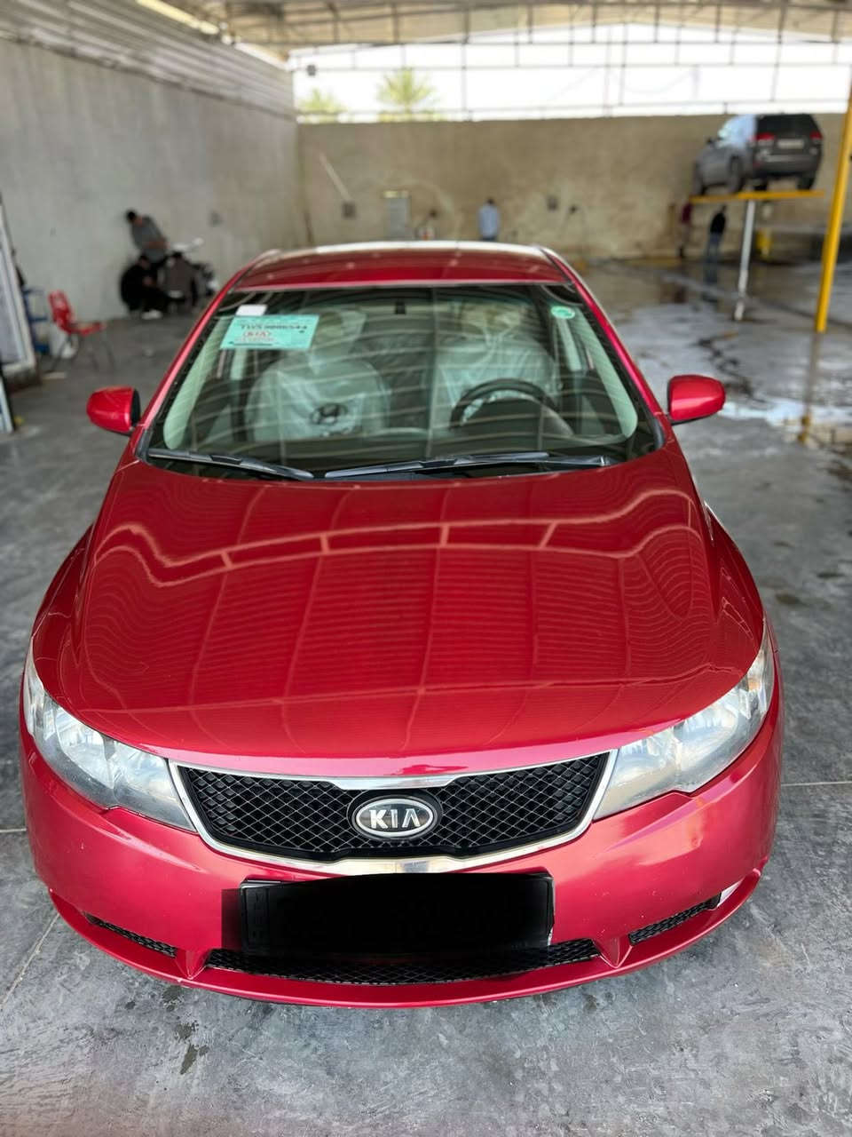 السلام عليكم
ادوات ادوات ادوات
الفورتي الحلوة للبيع خليجية بانزين دبل نوزل
كصة جنطة اللون احمر دم الغزال
الداخل كريمي واسود شاشة جبيرة وكامرة خلفية
السيارة جديدة جديدة وماشية قليل 
متومة طبق الاصل 
السعر ٤٧ مكانهة بغداد
***********
