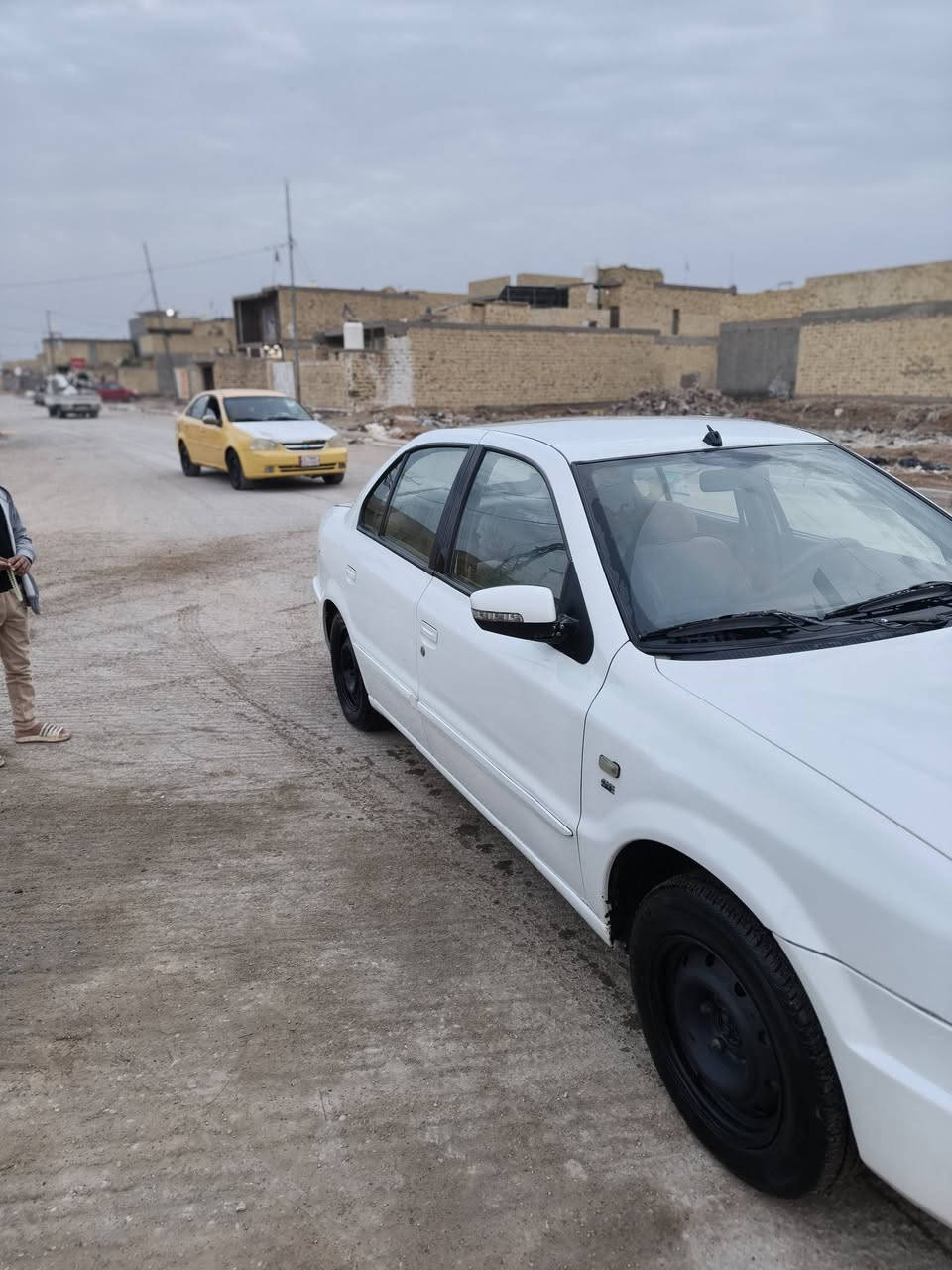 سلام عليكم سمند سورن موديل 2011
مكينه وكير مكفولات تخم تغير جديد تبريد شغال بيها بس جاملغ المامي بي ضربه حك شبر رقم واسط بسمي ب42 وبيه مجال ***********
