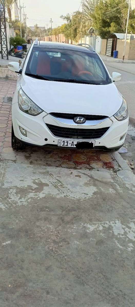 توسان خليجي موديل 2011 بيها قطعتين تبديل بدون صبغ چاملغ ايمن وبنيد السياره جاهزه تبريد ومحرك وكير السعر 132 مكان السيارة فلوجة ***********
