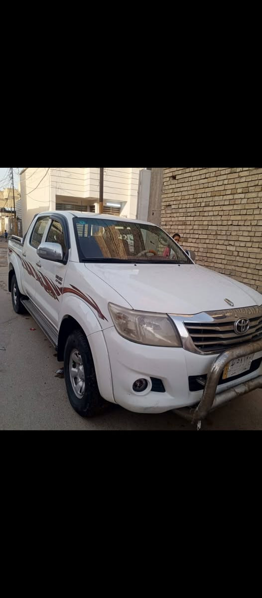 سلام عليكم فور ويل للبيع مديل 14 رقم بغداد بسمي سيارة مكفولة كفالة عامة من كشر ومكينة برغي ما مفتوح بيهة ولا تنقيص ولا تبخير وارد خليجي السعر شدتين العنوان بغداد البلديات الستفسار علة هاذة الرقم ***********
