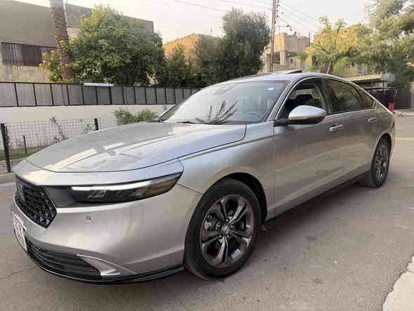 السلام عليكم 
هونداي اكورد هايبرد موديل 2025

ماشيه 12

مواصفات Exl (فول مواصفات .فتحه سقف.كراسي جلد وكهرباء .تدفئه كراسي .تبريد قطعتين امامي وخلفي .ويل حجم 17.حساس امامي .انظمه  قياده ذاتيه .شاحن وايرلس)باقي المواصفات معروفه 

 رقم الشاصي مرفق  بلمنشور// صبغ بنيد وجاملغ 

1HGCY2F61SA002125

ايرباك برده ودركه 

مرقم بغداد

السعر 190 وبيها مجال بسيط  

العنوان بغداد حي الجامعه 

***********
