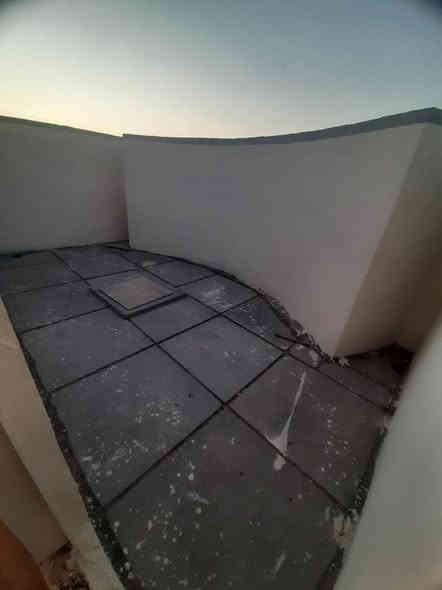 للبيع50متر زراعي حي ميسان قريب على الشارع العام قرب سكله الكرعاوي  بي غرفه وصاله مفتوحه على مطبخ وصحيات اساس صب سقف صب  مشمول بالتطويب ماء كهرباء تبليط شارع ١٠ جاهز من كل النواحي***********السعر 29وبي مجال النجف
