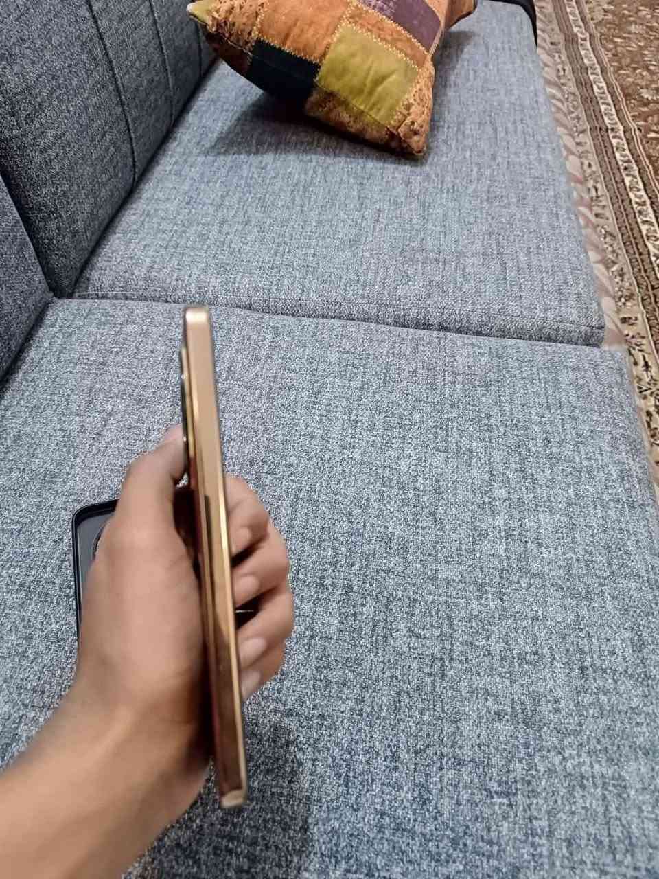 هونر x9d ذاكره256/12 بدون ملحقات نظافه 98 سعره خاص واتس اب فقط ***********
