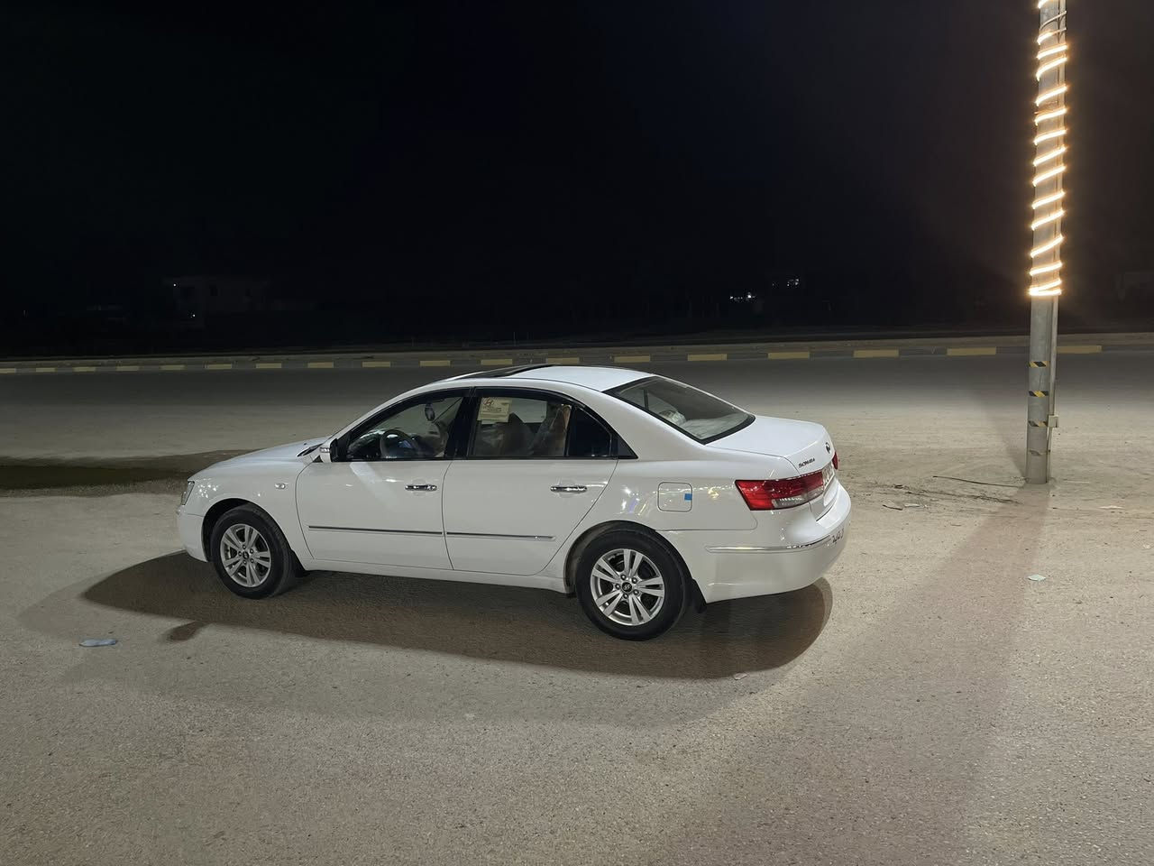 السلام عليكم ورحمة الله وبركاته
سوناتا 2010 البيع خليجي السياره  فول موصفات 10 الفول معروفه  بيها جاملخ الخلفي صبغ وتبديل قبلق جنطه الباقي كفاله عام *********** السعر خاص
