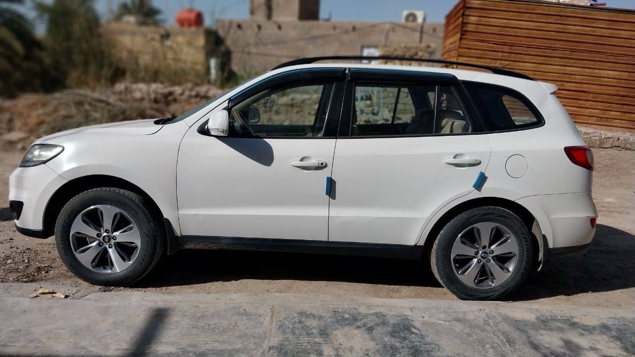 سلام عليكم سنتافي 2012 رقم دولي أربيل بأسمي 4سلندر  السعر 125 للتواصل ***********
