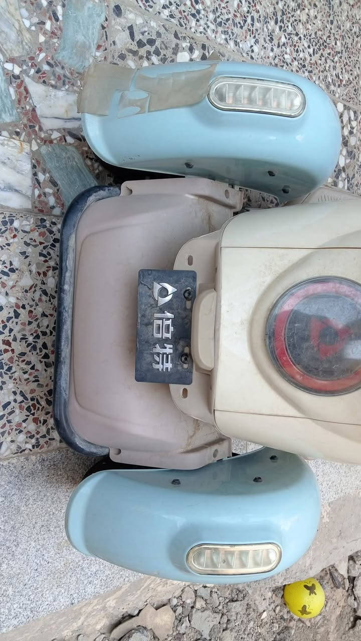 متاح دراجه شحن ماشيه شي قليل ثلاث عجلات
ترهم للمعوقين ترهم للسوك
س ع ر ٩٠٠ وبيهه مجال شي بسيط
***********
