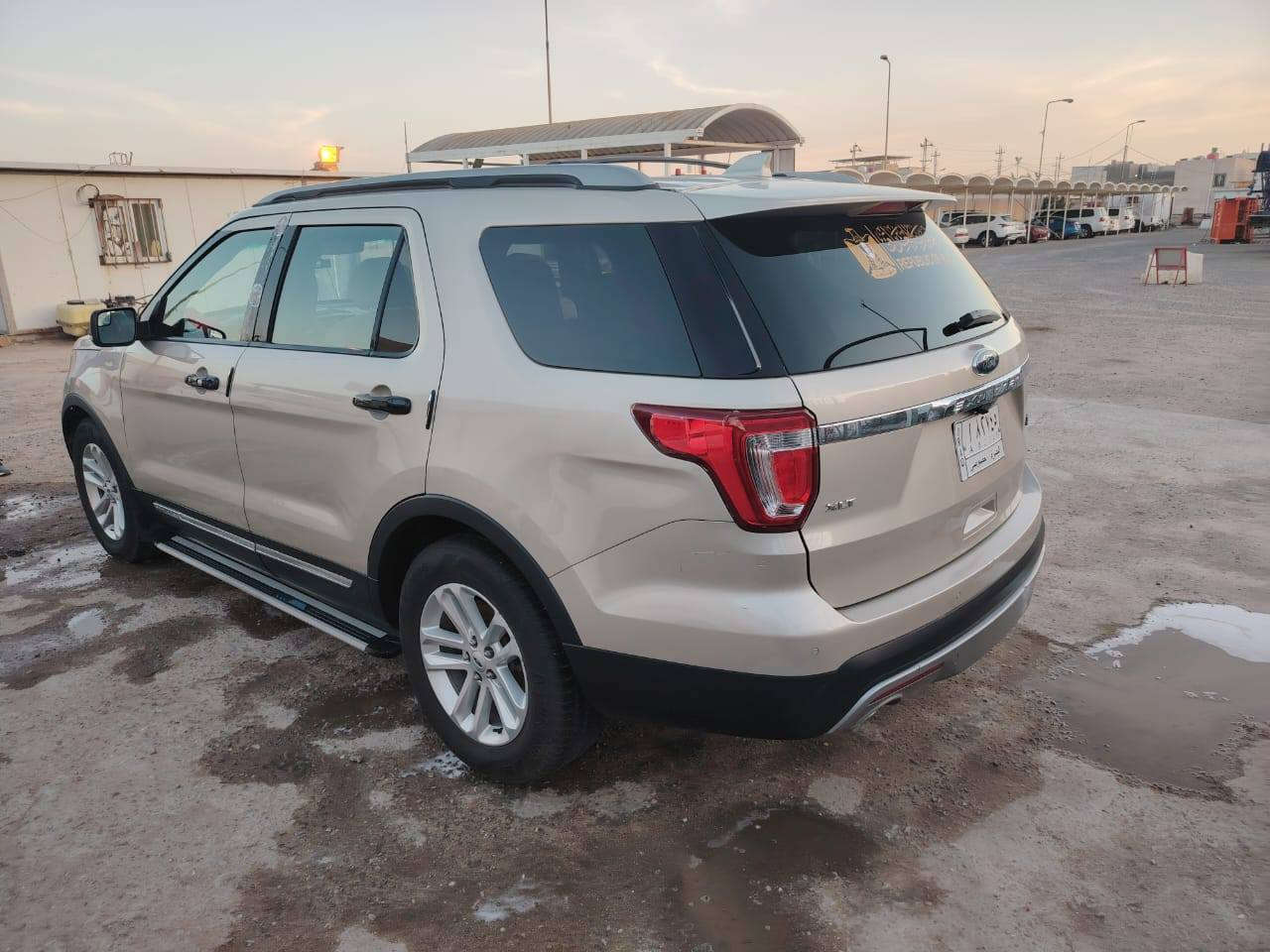 السلام عليكم لبيع فورد اكسبلور ٢٠١٧ بصره بسمي رقم نكليزي دولي فول ما عده التنته سياره نظيفه كلش ما تخسر شي كلها بلاد 
الاتصال ***********
مكاني البصره تنومه السعر ١٧٠ وبيها مجال
