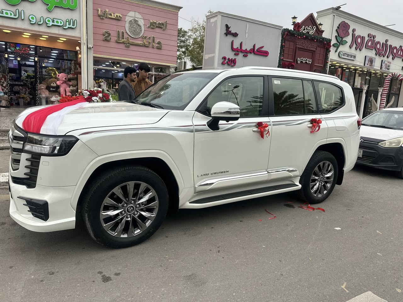 السلام عليكم يابه هاي العروسة للبيع بريميه ماشيه 30 لمتد 5 كامرات سيارة كفاله جديدة وبالعافية للي تصير من نصيبه الله شاهد سيارة عله ايدي من هيه زيرو رايدها ب 70 واللشراي مجال بسيط جدا عنواني بغداد التواصل ***********
