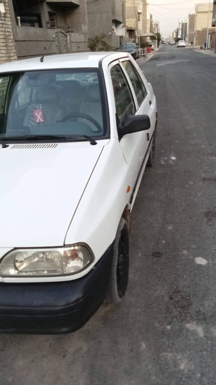 سايبا 2018 للبيع السيارة نظيفة شواصي مكفولة مكينة قبق اسود ناعمة و نظيفة بيها طخة خفيفة باب السايق ومعمرة وبيها رصعات اثر حالوب قليل السعر 52 وبيها مجال 
واذا اكو ( مراوس ب تكسي هم نتراهم ) ***********
