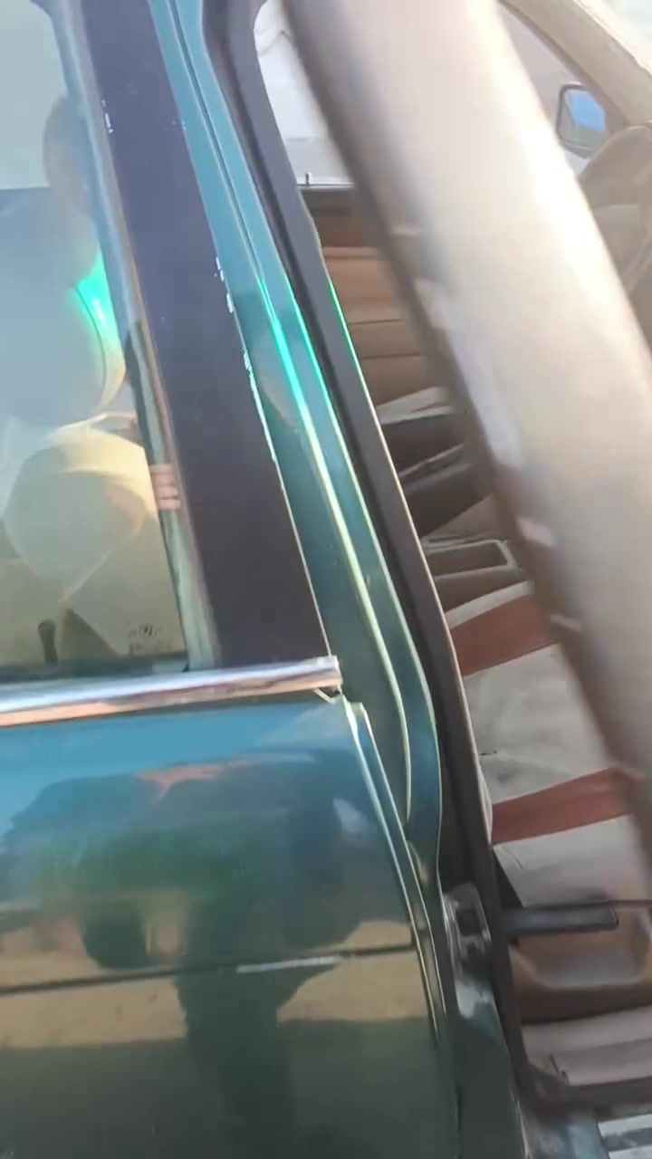 بي إم للبيع ٩٢ سياره جاهزه بس صدر تعبان شويه شراي يخابر ***********

