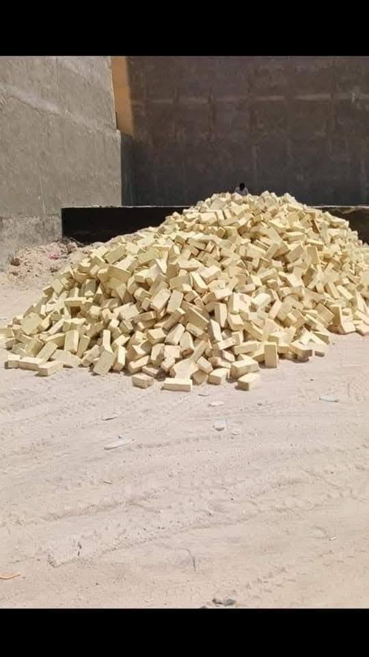 طابوك مجمع السماوه
لون وقالب واحد وعدد مظبوط 
 
اي شي يخالف الاتفاق مرفوض
عدد تك 4000 مع 250 طابوكه زياده، الخاص مفتوح
ملاحضة السعر حسب المكان،


**إذا كنت صاحب هذا الإعلان وتريد حذفه لأي سبب، رجاءا أرسل رسالة إلى الدعم الفني**