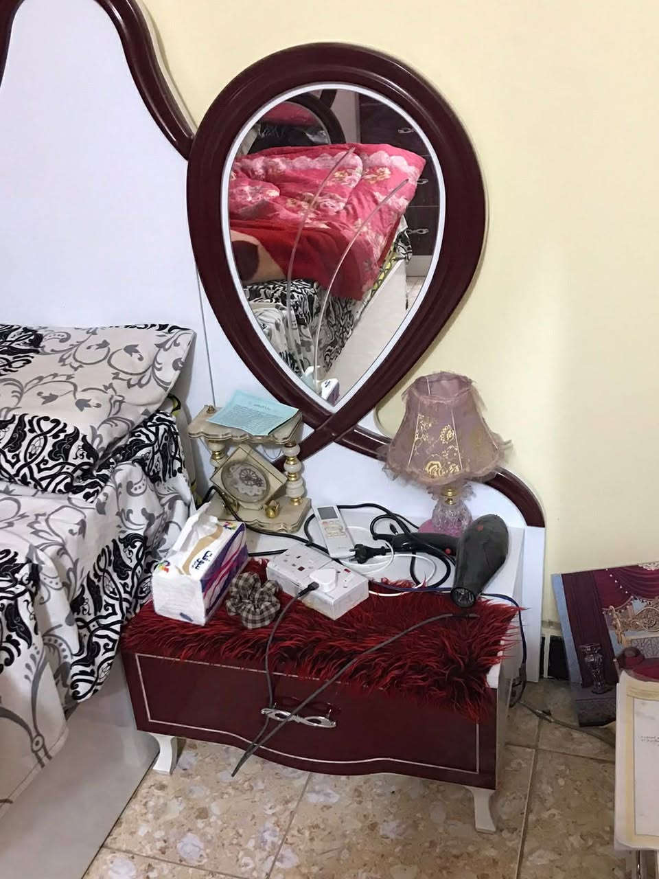 غرفه نوم للبيع تركيه نضيفه كلش كامله مكانها ناصريه مركز بشارع عشرين السعر 500 بغداد, العراق


**إذا كنت صاحب هذا الإعلان وتريد حذفه لأي سبب، رجاءا أرسل رسالة إلى الدعم الفني**