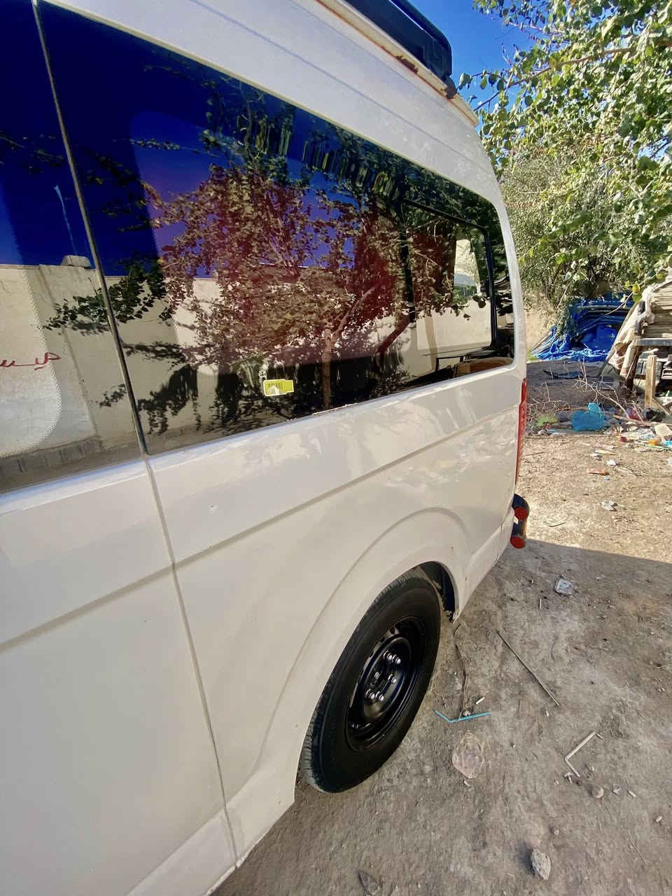 هايگر 2015 بيها تعمير هلالات وباب السايق مرشوشه واكو تكحيل ورشات جماليه تبريد محور 17باب كهربائي شاشه دوشمه كشنات تنته نايلون اضافه مراوح جاهزه للاخير سياره مال خط فقط   عليها غرامات  وهيئه وضريبه سنتين تاخذ صافيه مصفره ولوحات انگليزي ً
السعر ٩٠ وبيها مجال ترهم مراوس وباحدث وانطي فرق حسب الاتفاق ***********  واتساب
