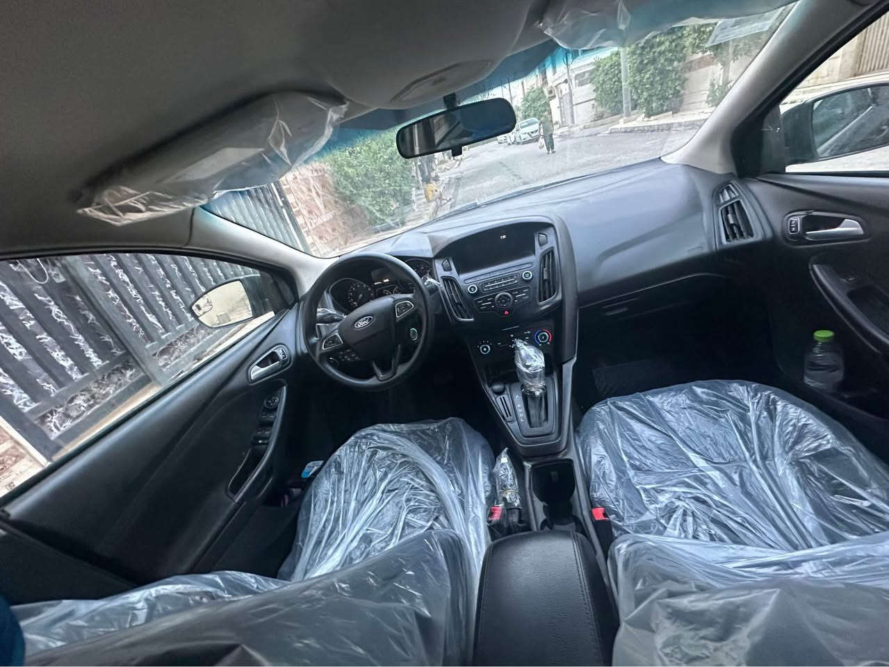 Ford focus 2016 
10غةرامةي لةسةره دةيدةمةوه دواي مةعمةله  مةكينه ٢٠ي بي توربويه مةرغوبة 
حيزام نيه به حيزام دةيفروشم ٤تا ٥ بارجةي سبوغه بي داخلي

*********** واتس اب أربيل, العراق
