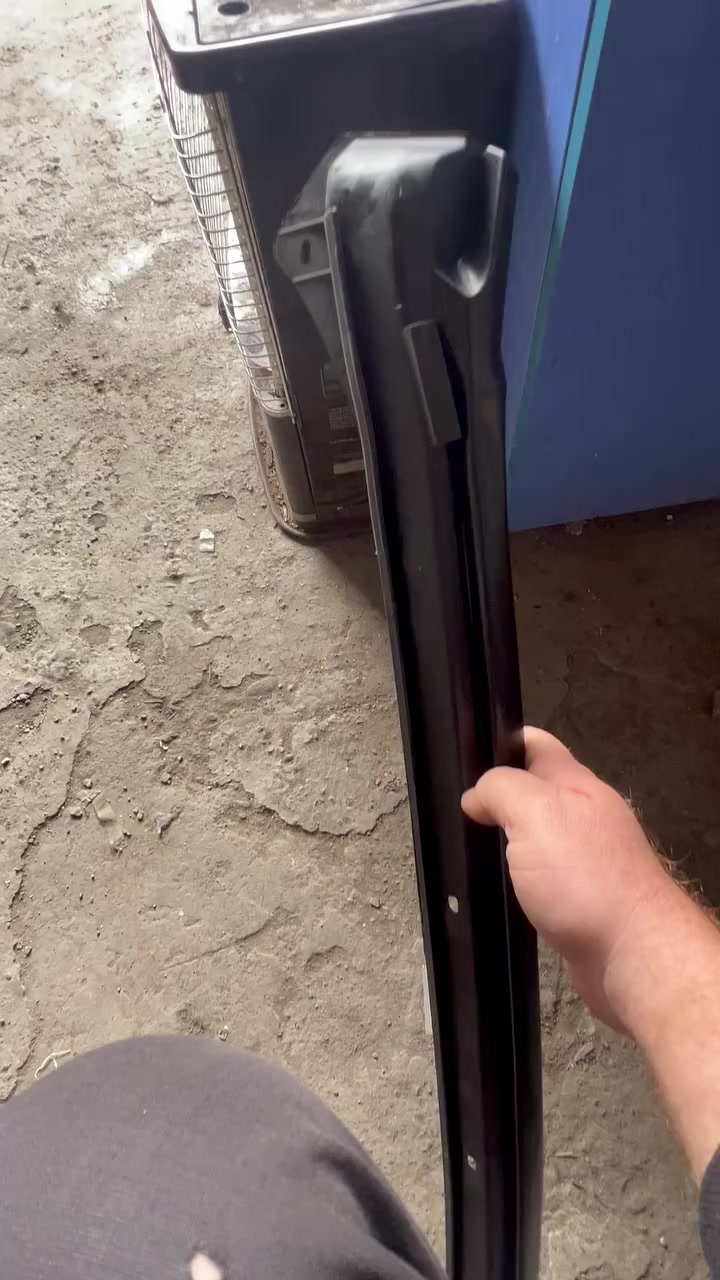 ربل پلاستک زجاج امامی الفینیە سوبربان ، سلفرادو
اصلی شرکە 
٩ تخم موجود 
*********** 
توصیل موجود
