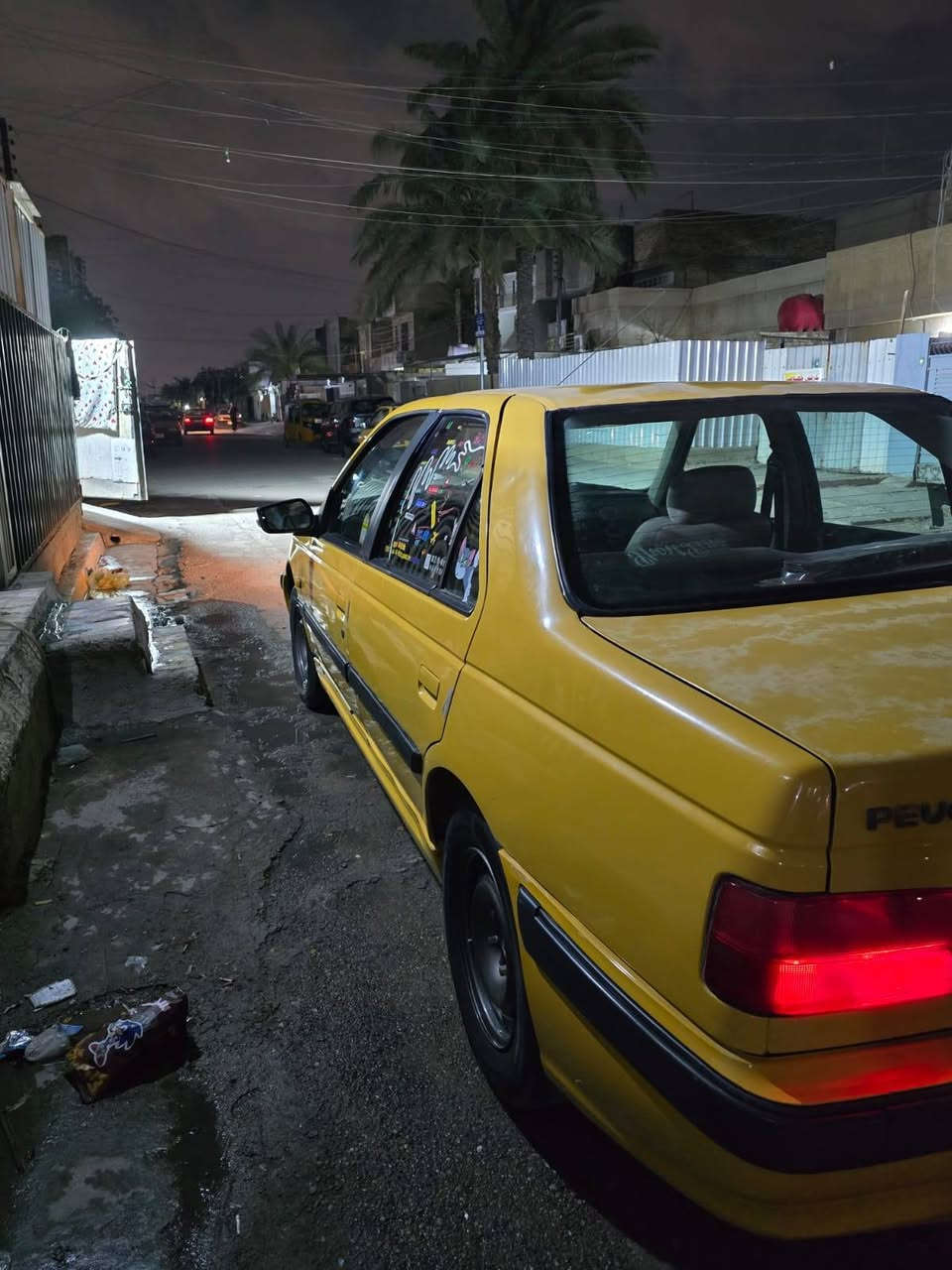 السلام وعليكم
بيجو بارص موديل ٢٠١٥

سياره حلوه وجاهزه بيه بي بنيد مبدل وباقي السياره ابلاديه تخم تاير كهريائيات كله شغاله السعر ٣٩ وبيه مجال مكاني بغداد الشعب ***********

