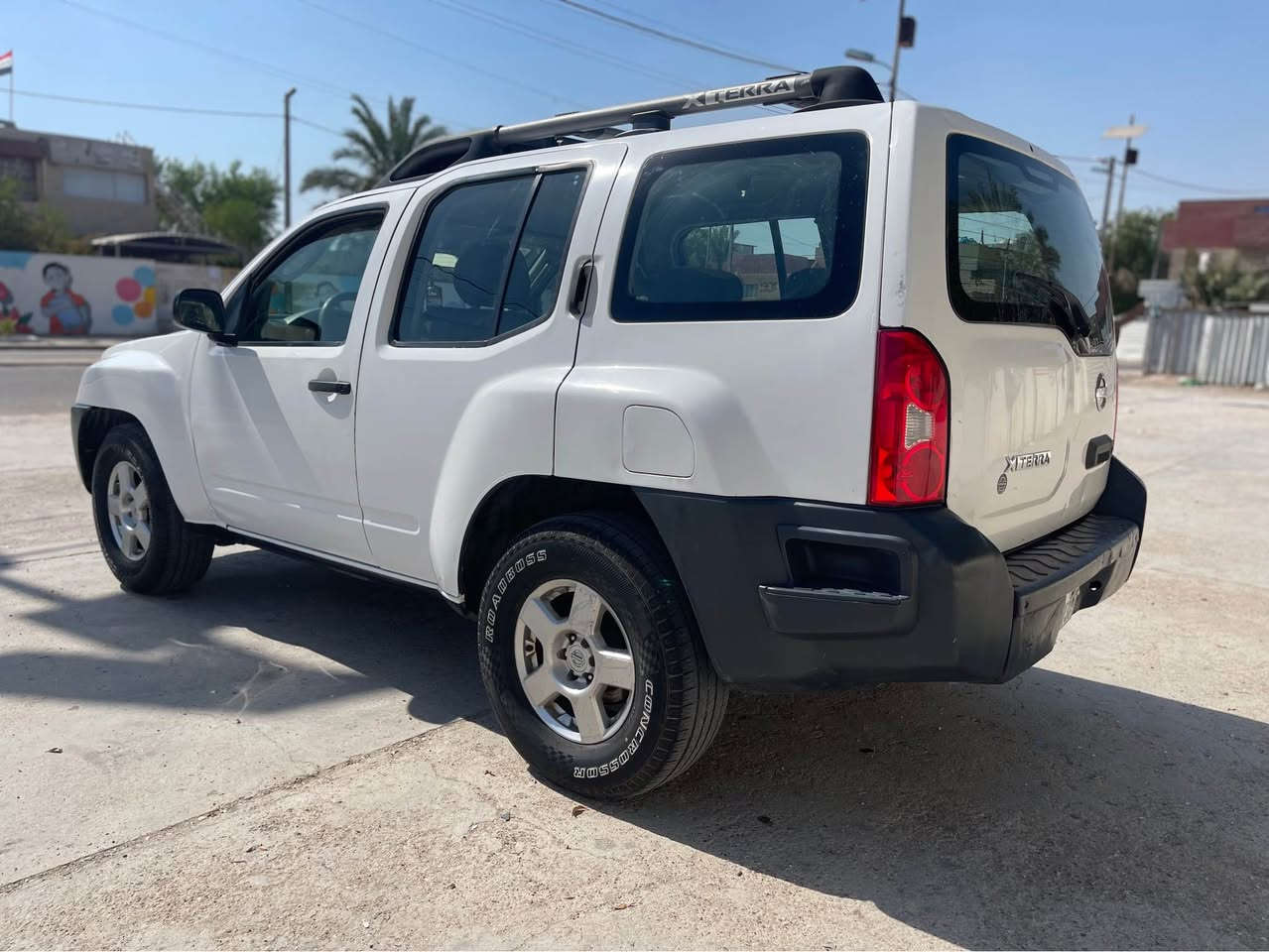 سلام عليكم نيسان اكستيرا موديل 2008 وراد امريكي امبدل بيه قطعتين باب و جاملغ السياره كاعد وجاهزه ومرتبه رقم بغداد الدولي بسمي شخصياً. مصبوغه احزام 
مكينه كير مكفولات 
صدر جديد 
منضومه بانزين جديد
نوزلات مجاول بلاكات كله جديد
تايرات جدد باتري جديد 
تبريد ثلج هم جديد كمبريسر 
السياره عليه ادامه كامله 
السعر 85وبيه مجال 

 مكان السياره بغداد الكرخ 
*********** بغداد, العراق
