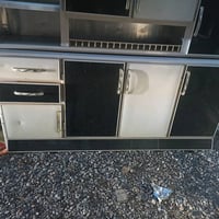 كاونتر دواخل المنيوم   سميك وخارج ابواب بي دي إف كرستال مترين ونص طولي...