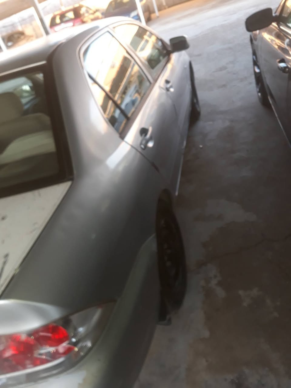 لانسر موديل ٢٠١١ رقم بغداد بيها صبغ قطع بدون ضربه سعر ٧٦ وبيها مجال ديالى جديد الشط الرقم ***********
