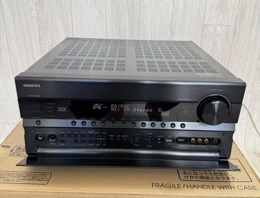 🔥 للبيع الوحش الأسطوري Onkyo TX-NR5008 🔥
بحالة ألوكاله (مُخزن)

✅ نظام صوتي 9.2 قناة
✅ قدرة تصل إلى 220 واط لكل قناة (وفق مواصفات الشركة)
✅ معالج صوت احترافي يدعم صيغ Dolby TrueHD و DTS-HD Master Audio
✅ نظام معايرة الغرفة المتقدم Audyssey MultEQ XT32
✅ هيكل ضخم وتصنيع فاخر بوزن يقارب 25 كغم يعكس جودة الفئة العليا
✅ عدد كبير من مداخل ومخارج HDMI لتوصيل مختلف الأجهزة
✅ أداء سينمائي مذهل وقوة كافية لتشغيل سماعات كبيرة بكل ثقة.
🎬 جهاز صُمم لعشاق الأفلام والموسيقى الذين يبحثون عن التفاصيل، القوة، والنقاء الذي اشتهرت به أجهزة Onkyo الرائدة.
📍 الموقع: المثنى
💰 السعر: 1700$ قابل للتفاوض
وأيضاً يوجد عندي جهاز من نفس ألاصدار وألشركه
onkyo tx nr5008 مستعمل شغال بالكامل لكن توجد فيه مشكله يمكن أصلاحها ( فقط لا يخرج صوت)


**إذا كنت صاحب هذا الإعلان وتريد حذفه لأي سبب، رجاءا أرسل رسالة إلى الدعم الفني**