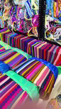 أقمشة البارون الكشمير الساده الايطالي سعر القطعة 3000الدرزن 20 قطعةجود...