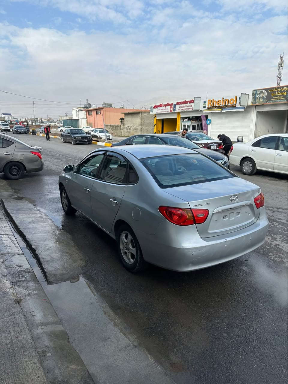 هۆندا ئاڤانتی ۲٠٠۷بڕاوە
نمونە لەجوانی کامل مەسرەف کراوە بۆ هیچ مەگەڕێ 
ڕۆن تازە گۆڕاوە
٤ویلو تایەی لۆک 
بەردی گۆزی تیایە بەشەرت
سەیارەکە فولە تەنیا سڵایت نیە

گێڕ مەکینەی بەشەرت✅
کارەبای بەشەرت✅
سەقفی بەشەرت✅
دەحمو لێداویبەشەر✅
absمەزبوت
کامل مەسرەف کراوە 

شوێن چوارقوڕنە
نرخ ٤٦گەلاو مەجالێکی کەم
***********
*********** رانية, السليمانية
