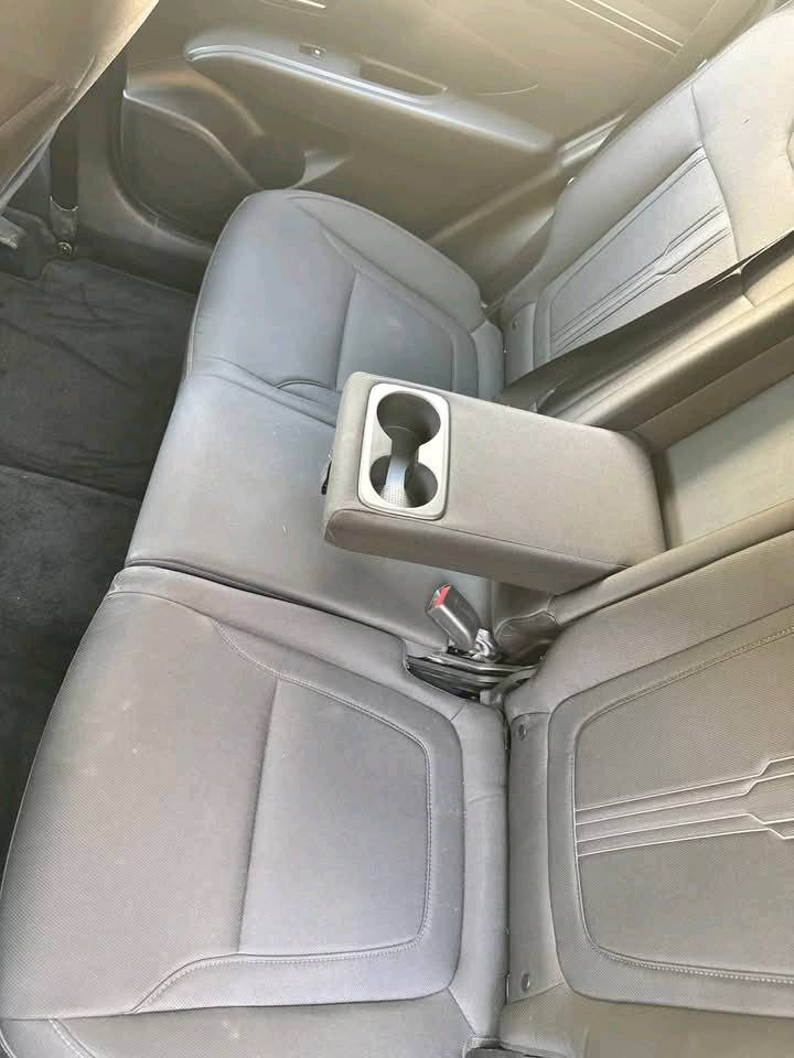 توسان  2022, وارد امريكي
اللون الخارجي :- سلفر 
  الداخلي :- اسود مخمل 
 حجم المحرك :- 2500  
 المواصفات الإضافية 
- شاشة كبيرة  - نظام صوتي فائق -كاميرا 360 درجهمع رادار جانبي - - هاند بريك كهربائي - وضعيات قيادة متعددة - 
 وباقي المواصفات المعروفة ….) 
 
الضرر :- رصعه بالجاملغ فقط مبينه بالصوره  دواخل  بدون يرباك
مكان السياره فلوجه  رقم سياره اربيل بسمي
***********
السعر 108 ووبيها مجال
