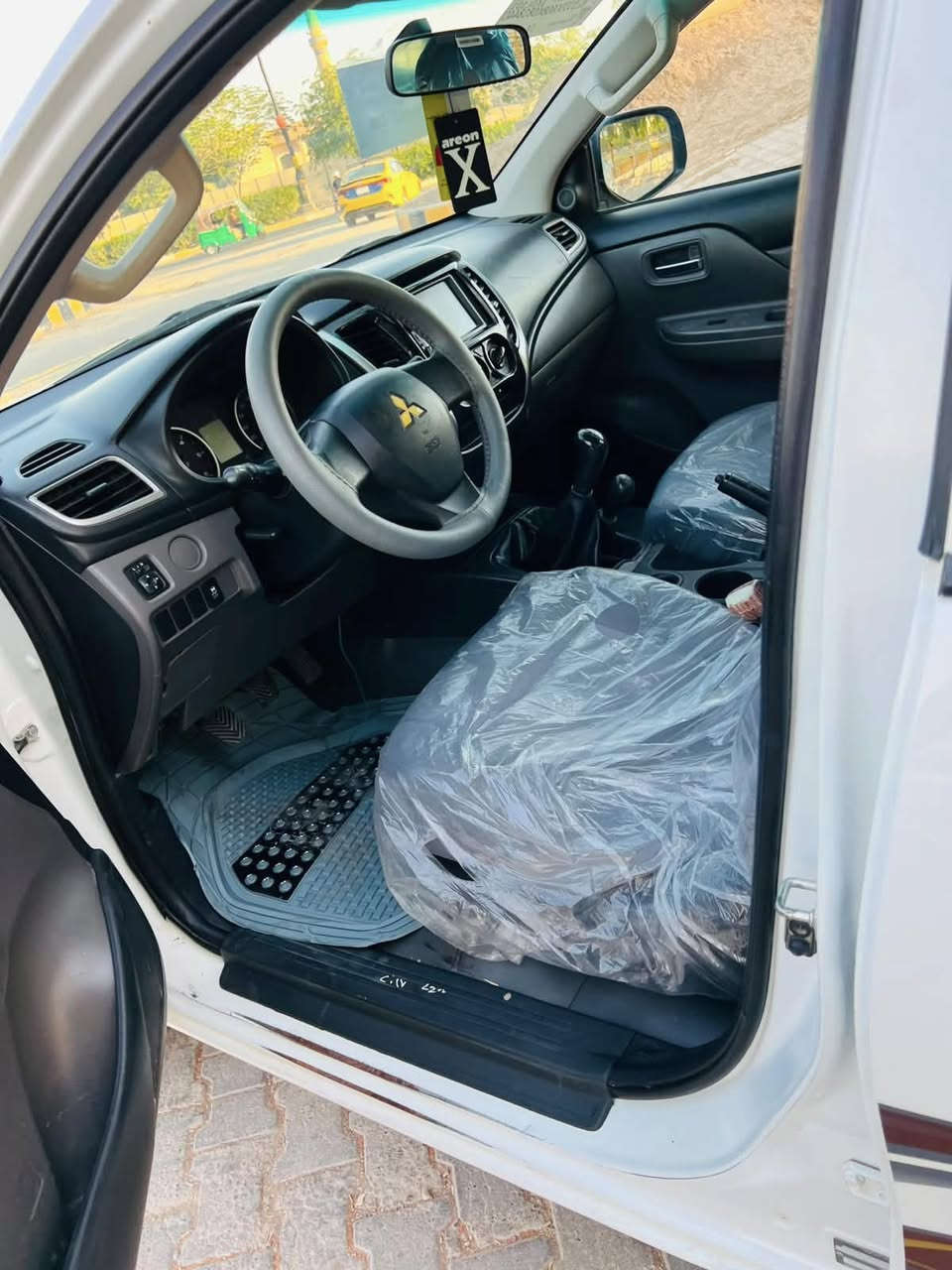 مسيوبيشي L200 كاز رقم سليمانية
للبيع دفع رباعي 

سنوية وهزة كل جديد

محرك 4 سلندر كاز

تخم تاير جديد ماشية 155 الف كيلو

صبغ بنيد بدون دواخل و باب البدي 

السعر 147 $ 

ديالى بعقوبة ***********
