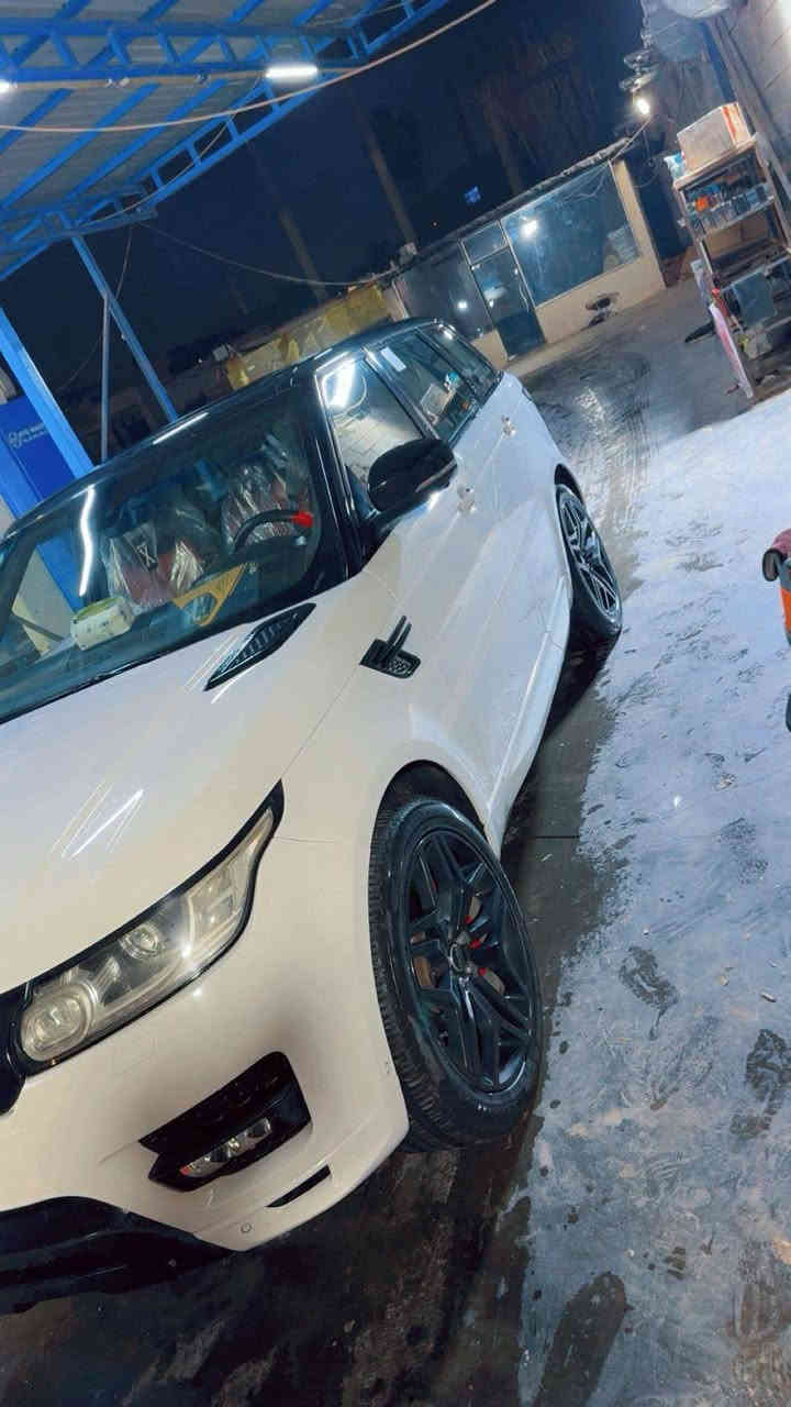 سلام عليكم مكلف بلنشر بيع او مراوس حسب القناعه
رانج اسبورت خليجي اعلى فئه 
مزوعه مواصفات 2014 
مكينه 8 اسلندر مكفوله كفاله عامه
بيه سونر بأسمي تحويل ثاني يوم
رقم مميز
عنوان بغداد 
 
رقم ***********
سعر 290$ وبيه مجال
