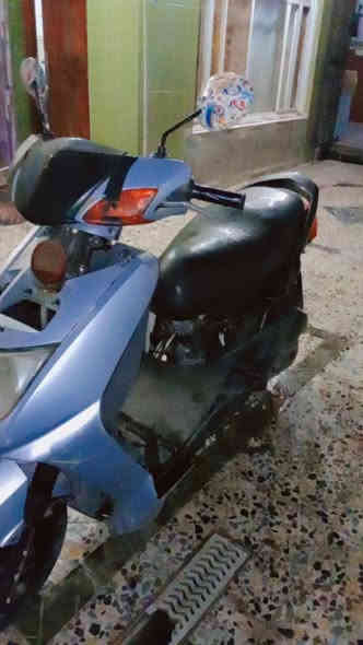 سلام عليكم عارض دراجه سكنس نيفيا مكينه حلوه دراجه سلف وهندر نقره دراجه كهربائيات كلهاغ شلعه معدل سعر الدراجه 400 وبيها مجال رقم الهاتف للتواصل ***********
