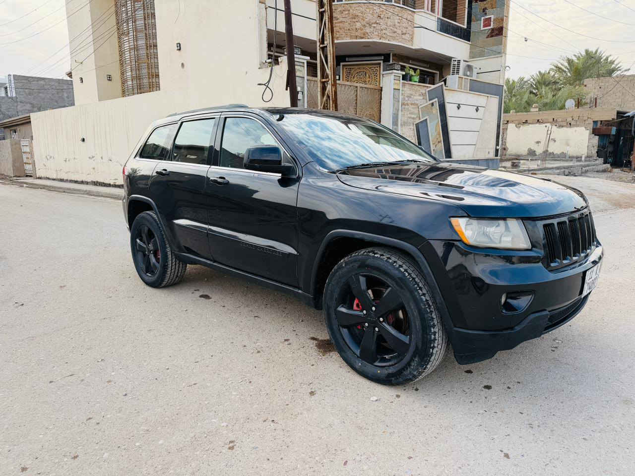 سلام وعليكم
جيب 2012 وارد امريكي 
حادث جاملغ وبنيد بدون داخل
كفاله الباقي سياره حلوه وجديده
كل نقص ماكوو تبريد حداديه تخم تاير كله جديد مواصفات SRT.   يرهم مراوس 
 مكينه وكير كفاله العنوان بغداد 
السعر 128 قفل 
***********
