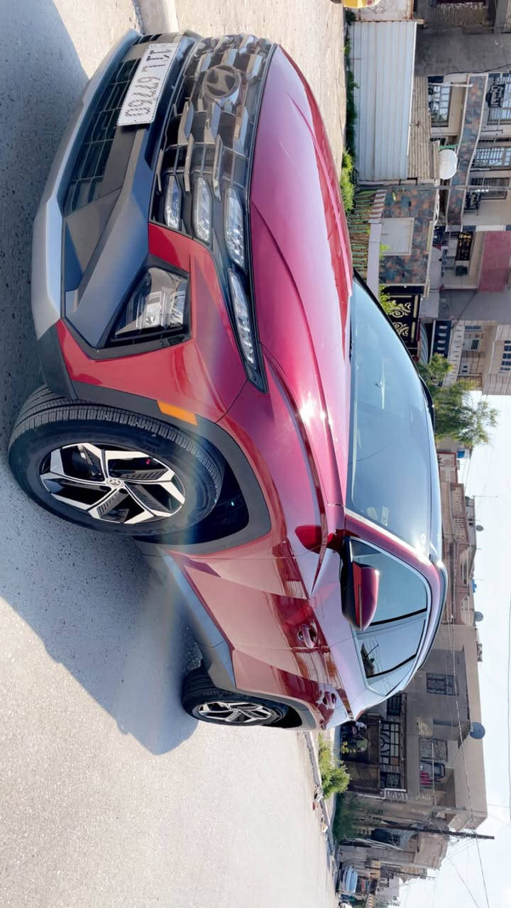 السلام عليكم 
هيونداي توسان هايبرد موديل ٢٠٢٥ جديدة جدا وارد امريكي ايرباكات كلها سليم فول مواصفات للاخير  ضرر جانبي وصور الحادث وحتى السونر موجود رقم بغداد تحويل مباشر 
المواصفات
- [ ] بصمة
- [ ] بانوراما 
- [ ] داخل جلد 
- [ ] مقاعد الامامية كهرباء 
- [ ] مقاعد الامامية تدفئة وتبريد
- [ ] اربع كاميرات
- [ ] لايت والبك لايت زينون
- [ ] باب الصندوق كهرباء 
- [ ] السعر ٢٢٥$ وبيها مجال ان شاءالله 
- [ ] مكان السيارة بغداد الشعب
- [ ] للاتصال *********** بغداد, العراق
