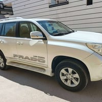 برادو للبيع فول مواصفات لكزز فتحه بالسقف جكات المري شفط مكينه 6 مكفوله...