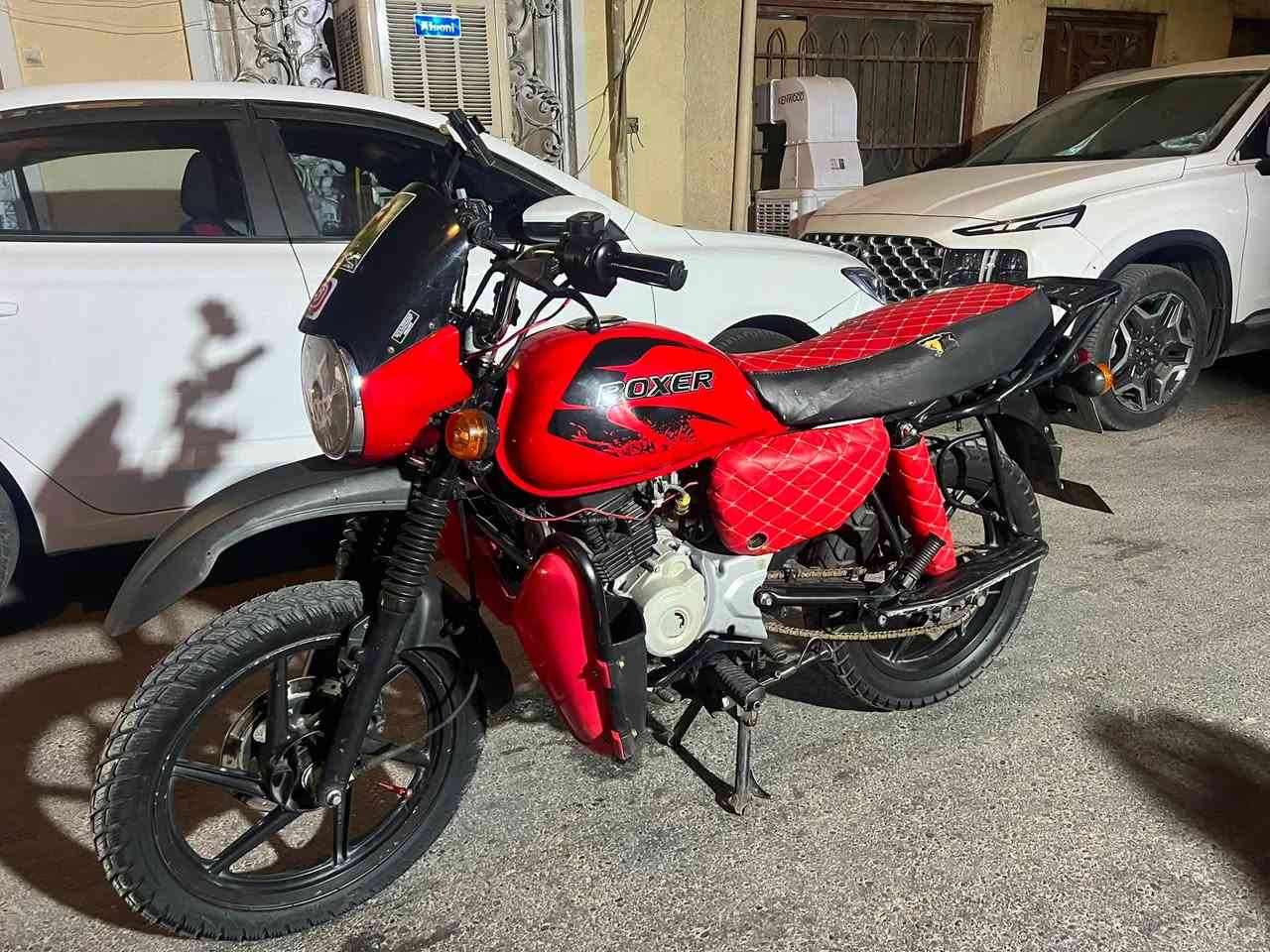 سلام عليكم بوكسر 2023نازله 2024رقم بغداد باسمي هزه جديده نواقص قليله دراجه مال خبزه     
استفسار اكثر ***********واتساب فقط
الرقم الثاني ***********
السعر 2100
