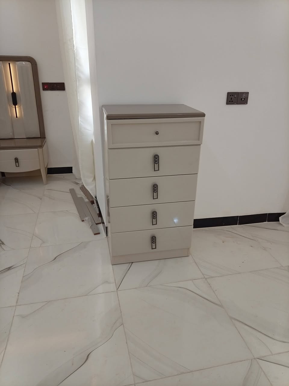 جمال غرف نوم تركي اصلي
ضهر بلوك برغي جوي حديد صبغ حراري ضمان فتح وشد أكثر 10مرات
معا اسعار جمله شد ونقل مجاني جميع محافظات
الحجز مراسله صفحه
*********** واتساب
