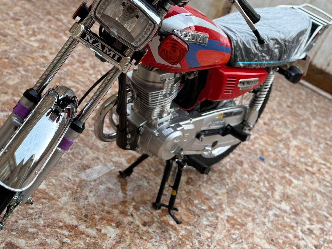 دراجه للبيع كفاله عامه السعر بيها مجال قليل 2027 ***********
