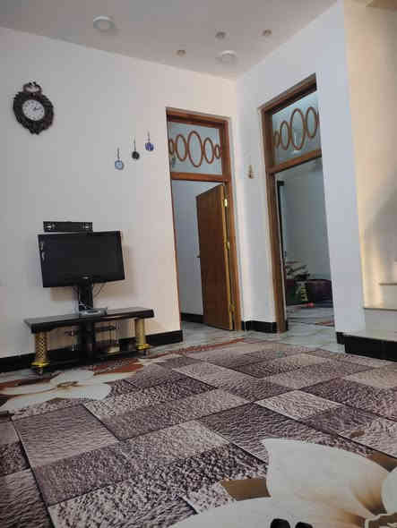 بيت زراعي في حي الزهراء الثاني وجه على الشط قريب على مدرسة الطائف ركن مساحته 280م كونكريت مشيد من الطابق طابق واحد بناء جديد تشطيبات درجه اولى يتكون من غرفتين وصاله ومطبخ وصحيات داخليه وخارجيه السعر 75 مليون البيع نقد فقط رجاءً للاستفار اتصال ***********
