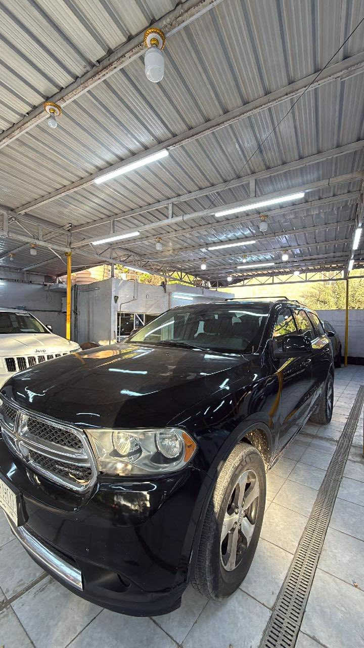 سلام عليكم 
دورنكو موديل 2013  
السياره جاهزه 
مراوس حسب القناعه 
رقم جديد 
هزه جديده 
ابيع حزام بدون دواخل 
مكاني بغداد حي اور 
مراوس فقط حسب القناعة 
***********
