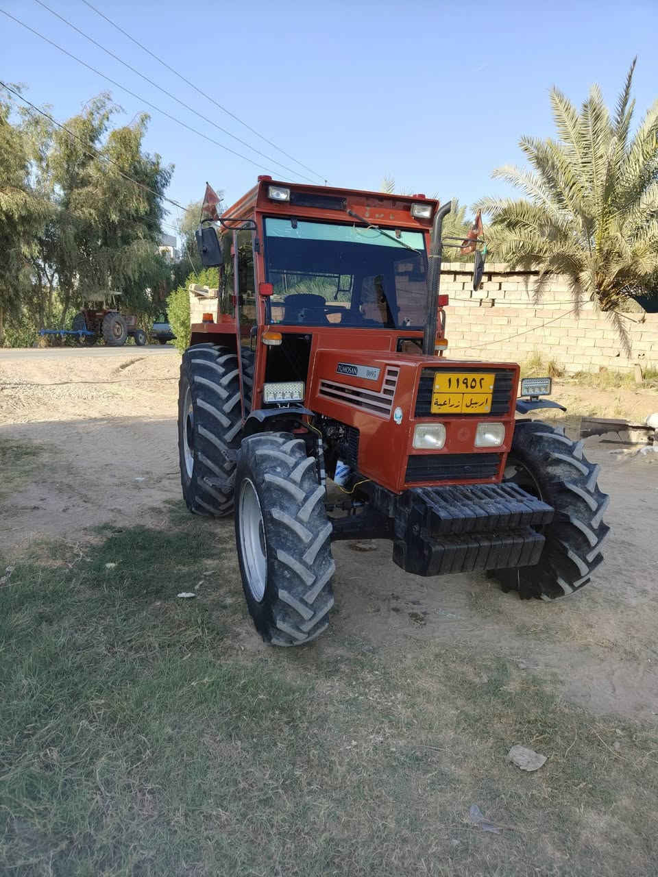 سلام وعليكم للبيع مكينة تومسان حجم 95 نضيفة  تخم تاير جديد صار شهرين من شديتهن محرك ستندر بس منزل رنكات لا بخار ولا تنقيص ما ناقصهة اي شي رقم وسنوية اربيل تحويل بسمك موديل17 رجاء بس شراي يتصل رقم ***********
