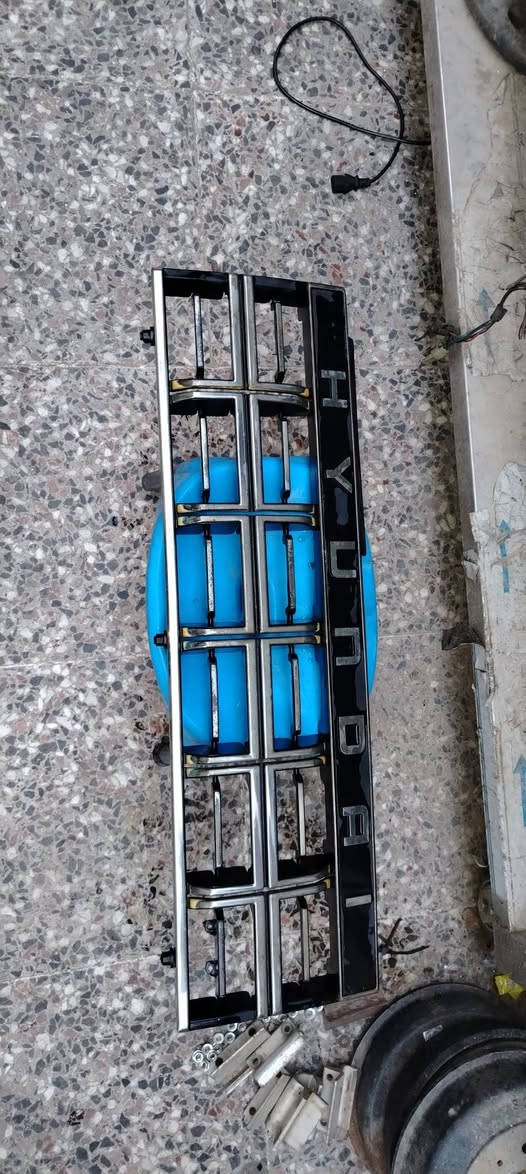 غراض كالوبر للبيع حاويه بغداد مدينة الصدر ***********
