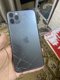 آيفون 11 برو ماكس • ٢٥٦ • رمشة شاشة